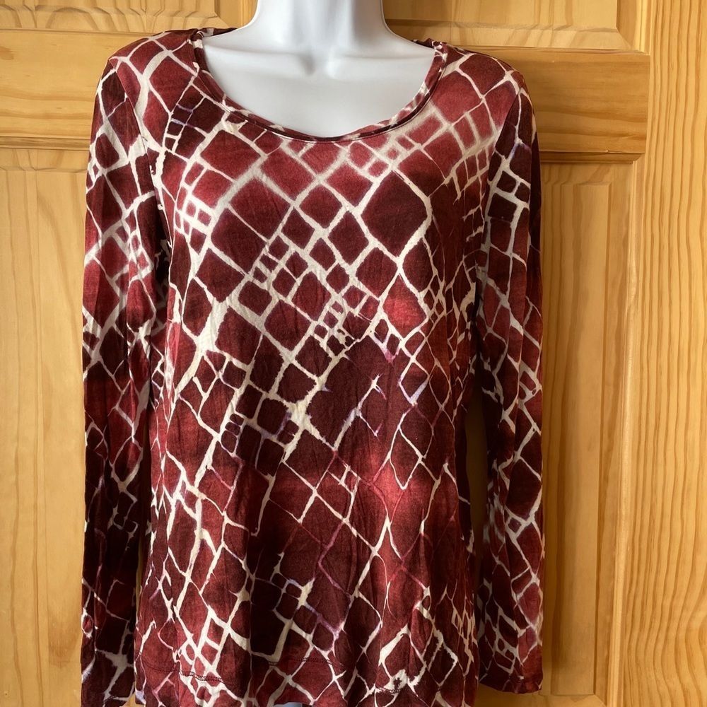 Simply VERA BY VERA WANG SIZE LARGE TOP